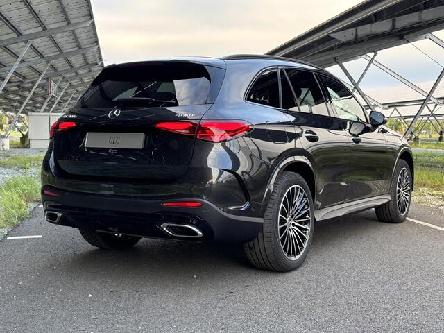 Mercedes-Benz GLC-KLASSE 300e 4MATIC Sport Edition | Night | Panoramaschuifdak | Premium Plus | Rijassistentiepakket | Head-up display | Burmester | Trekhaak |