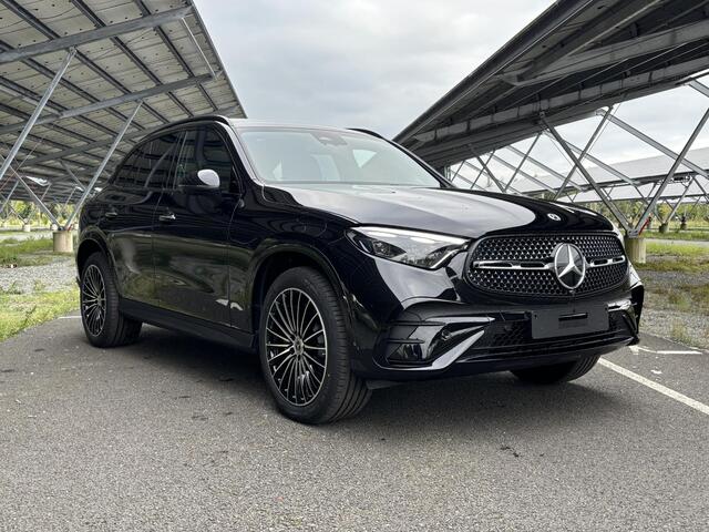 Mercedes-Benz GLC-KLASSE 300e 4MATIC Sport Edition | Night | Panoramaschuifdak | Premium Plus | Rijassistentiepakket | Trekhaak | Burmester | Head-up display |