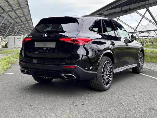 Mercedes-Benz GLC-KLASSE 300e 4MATIC Sport Edition | Night | Panoramaschuifdak | Premium Plus | Rijassistentiepakket | Trekhaak | Burmester | Head-up display |