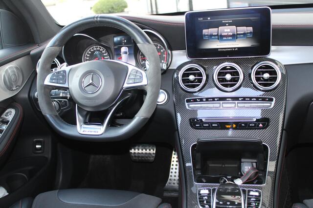 Mercedes-Benz GLC-KLASSE AMG 43 4-MATIC / Panorama / Luchtvering / Head up / Nightpakket / Vol Opties / NIEUWSTAAT