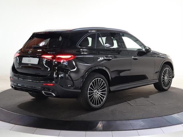 Mercedes-Benz GLC-KLASSE 300e 4MATIC Sport Edition | Panoramaschuifdak | Premium pakket | Nightpakket | 360° camera | Dodehoekassistent | DIGITAL LIGHT | Trekhaak |
