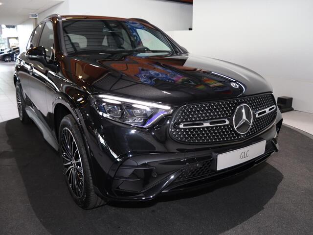 Mercedes-Benz GLC-KLASSE 300e 4MATIC Sport Edition | Panoramaschuifdak | Premium pakket | Nightpakket | 360° camera | Dodehoekassistent | DIGITAL LIGHT | Trekhaak |