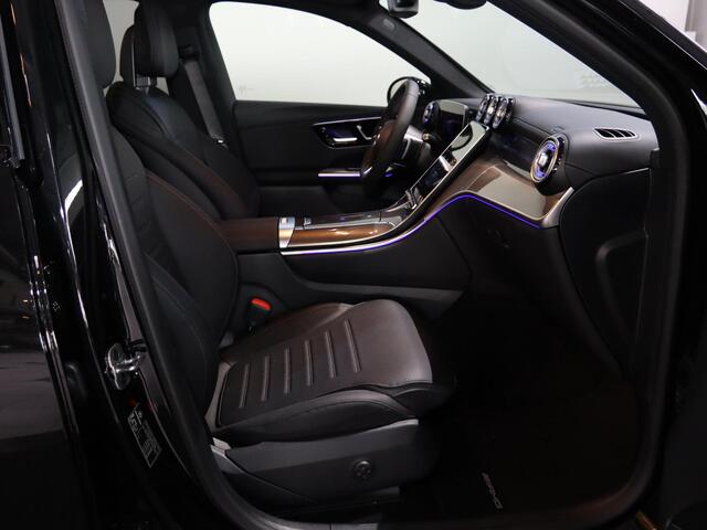 Mercedes-Benz GLC-KLASSE 300e 4MATIC Sport Edition | Panoramaschuifdak | Premium pakket | Nightpakket | 360° camera | Dodehoekassistent | DIGITAL LIGHT | Trekhaak |