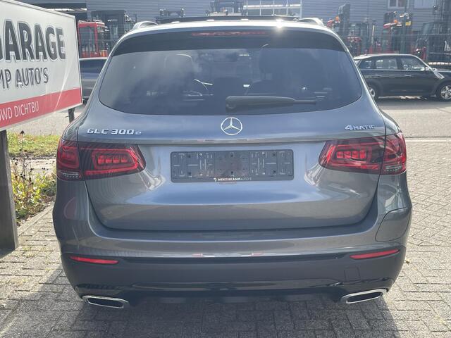Mercedes-Benz GLC-KLASSE 300e 4MATIC 19"/Panoramadak/Dodehoek/Matrix LED/Adaptieve cruise/360 camera/Elektrische klep/Stoelverwarming/Apple Carplay & Android Auto