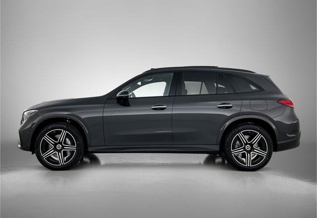 Mercedes-Benz GLC-KLASSE 300e 4MATIC Sport Edition | Premium pakket | Trekhaak | Nightpakket | Winter pakket | Rijassistentiepakket Plus | Digital Light | 360°-camera | Panoramaschuifdak | Memorypakket |