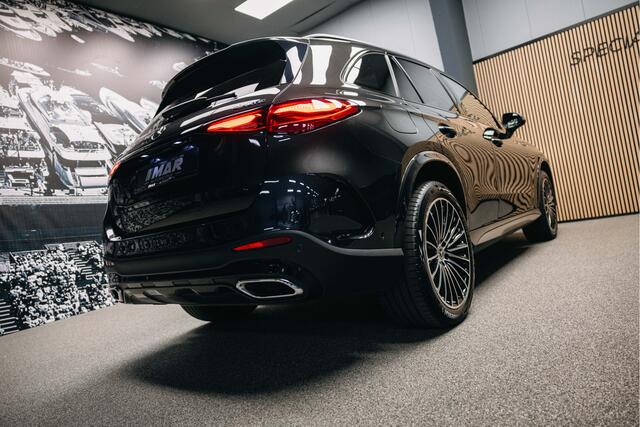 Mercedes-Benz GLC-KLASSE 300e 4MATIC AMG Line | Pano | Stoelverwarming | 360 camera |