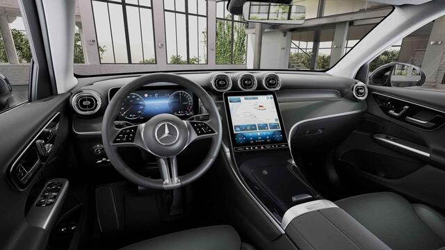 Mercedes-Benz GLC-KLASSE 300e 4MATIC Luxury Line | Trekhaak | Winter pakket | Memory | Keyless | Sfeerverlichting |