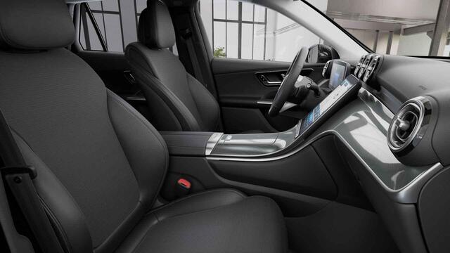 Mercedes-Benz GLC-KLASSE 300e 4MATIC Luxury Line | Trekhaak | Memory | Stoelverwarming | Sfeerverlichting |