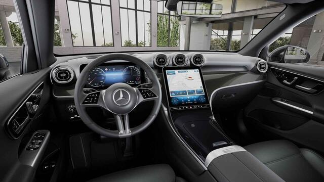 Mercedes-Benz GLC-KLASSE 300e 4MATIC Luxury Line | Trekhaak | Panoramadak | Headup | 360 graden camera Memory | Sfeerverlichting | Stoelverwarming |