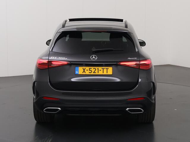 Mercedes-Benz GLC-KLASSE 300e 4MATIC AMG Line | Night | Panoramadak | Trekhaak | Digital Light | Memory | Headup |