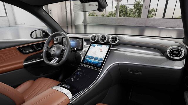 Mercedes-Benz GLC-KLASSE 300e 4MATIC AMG Line | Nappaleder bruin | Burmester | Carbon | Winter pakket | Night pakket | Panoramadak | Trekhaak |