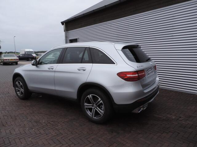 Mercedes-Benz GLC-KLASSE 250 4MATIC motor schade diefstal panoramadak
