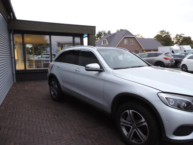Mercedes-Benz GLC-KLASSE 250 4MATIC motor schade diefstal panoramadak