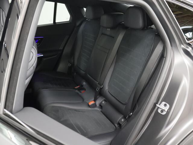 Mercedes-Benz GLC-KLASSE Coupé 300e 4MATIC AMG Line | Night | Panoramadak | Digital Light | Memory | Keyless | 20" lichtmetalen velgen |