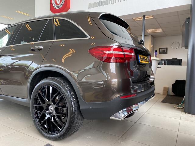 Mercedes-Benz GLC-KLASSE 350e 4MATIC Premium Plus,4x4, Hybrid Benzine,Automaat,Panoramadak,NIEUWE 21INCH LMV,Trekhaak,Leder&Stoelverwarming,Navigatie,Rondom&Achteruitrijcamera,Sensoren V&A,Climate&Cruisecontrol,Bluetooth met Spraakbediening,