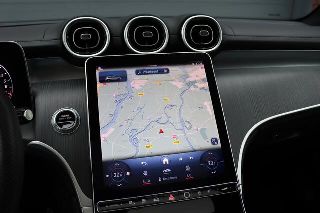 Mercedes-Benz GLC-KLASSE 400e 4MATIC AMG Line | Airmatic | Achterasbesturing | Distronic+ | Memory | Trekhaak | Digital Light | Surround Camera | Verwarmd Stuurwiel | Nightpakket |