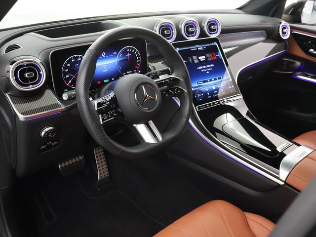 Mercedes-Benz GLC-KLASSE 300e 4MATIC AMG Line | Nappaleder bruin | Burmester | Carbon | Winter pakket | Night pakket | Panoramadak | Trekhaak |