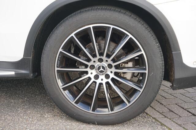 Mercedes-Benz GLC-KLASSE 300 4MATIC l AMG line l 245 PK l Panoramadak l Burmester l Stoelkoeling en stoelverwarming l Keyless Go l Distronic l Trekhaak wegklapbare l Leer l Adaptief LED high intelligent l Warmte werend en geluidswerend glas l Comand l 360 gr Camera l PTS l