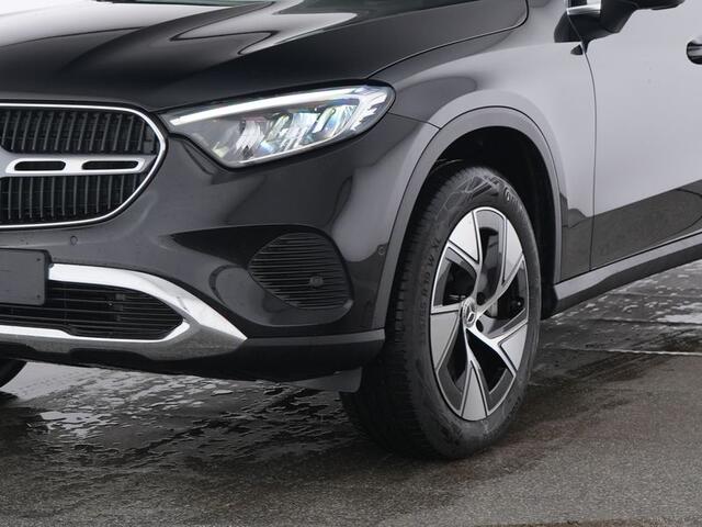Mercedes-Benz GLC-KLASSE 300 e 4MATIC Plug-In Hybride Trekhaak | Sfeerverlichting | 19 Inch Velgen | Stuur en Stoelverwarming | Memory Voorstoelen. Inclusief 24 maanden MB Certified garantie voor Europa.