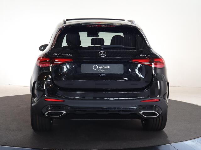 Mercedes-Benz GLC-KLASSE 300e 4MATIC Sport Edition | Panoramaschuifdak | Night | Premium pakket | 360° camera |