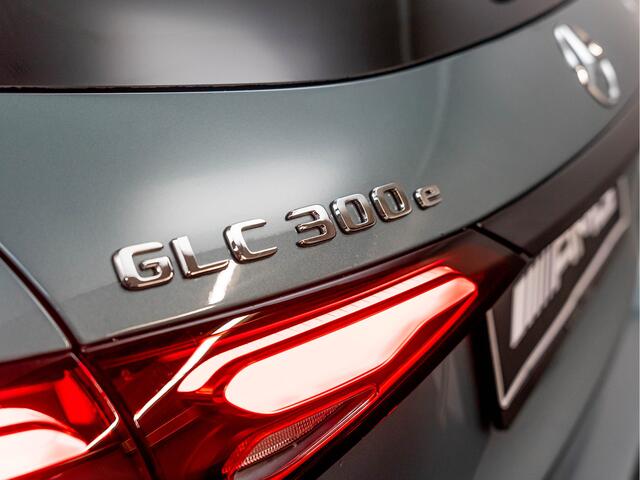 Mercedes-Benz GLC-KLASSE GLC 300e 4MATIC AMG Line | 2025 | NIGHT | Trekhaak