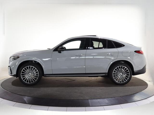 Mercedes-Benz GLC-KLASSE Coupé 300e 4MATIC Sport Edition | Panoramaschuifdak | Trekhaak | Treeplanken | Nightpakket | Rijassistentiepakket Plus | Premium pakket | 360° camera | DISTRONIC PLUS |