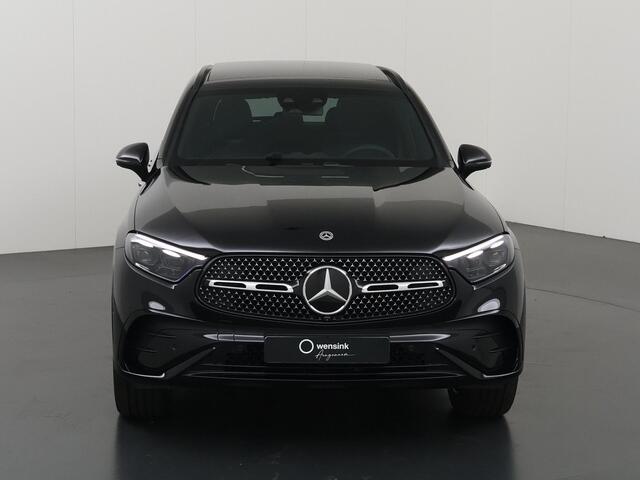 Mercedes-Benz GLC-KLASSE 300e 4MATIC Sport Edition | Panoramaschuifdak | Premium Plus | Rijassistentiepakket plus | Head-up display | Burmester | Nightpakket | Trekhaak |