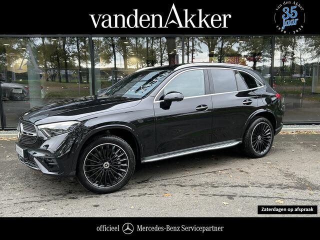 Mercedes-Benz GLC-KLASSE 300e AMG 4Matic // Burmester // Trekhaak // Panoramadak // Distronic // Rijassistentie pakket // Leder // Memory // 360 Camera // Alarm // Treeplanken
