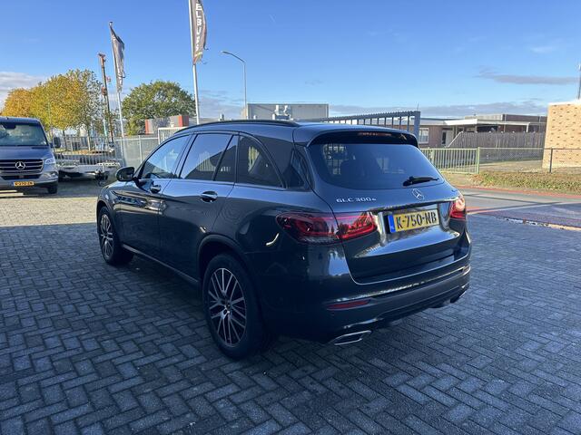 Mercedes-Benz GLC-KLASSE 300e 4MATIC Business Solution AMG