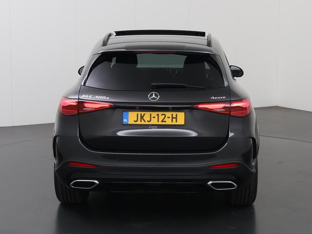 Mercedes-Benz GLC-KLASSE 300e 4MATIC AMG Line | Panoramadak | Trekhaak | Memory | Distronic | Winter pakket | Night pakket |