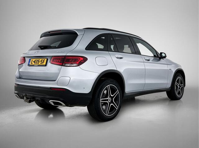 Mercedes-Benz GLC-KLASSE 300 e 4MATIC Premium Plus | Panoramadak | 360°-camera | Trekhaak | Multibeam Koplampen | Inclusief 24 maanden MB Certified garantie voor Europa.