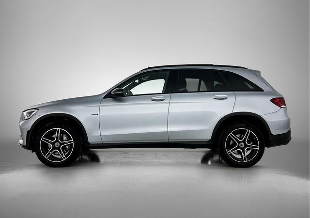 Mercedes-Benz GLC-KLASSE 300 e 4MATIC Premium Plus | Panoramadak | 360°-camera | Trekhaak | Multibeam Koplampen | Inclusief 24 maanden MB Certified garantie voor Europa.