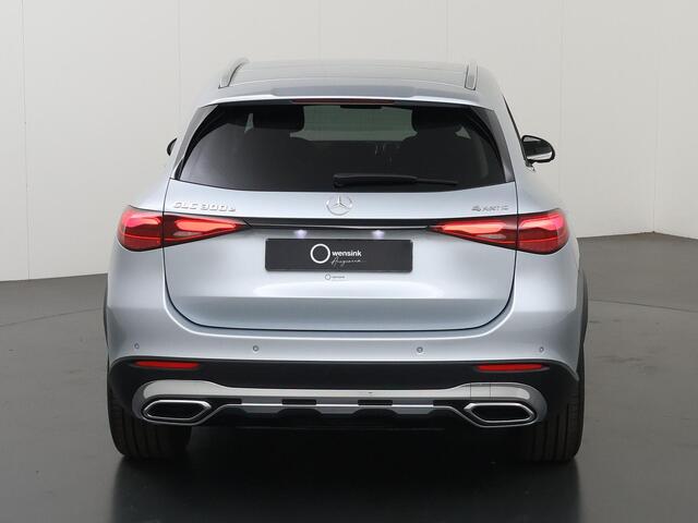 Mercedes-Benz GLC-KLASSE 300e 4MATIC Luxury Line | Trekhaak | Premium pakket | Winter pakket |