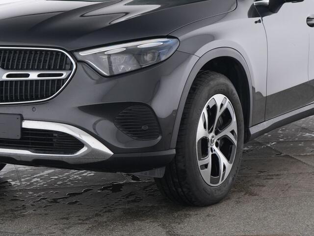 Mercedes-Benz GLC-KLASSE 300 e 4MATIC Plug-In Hybride | Panoramadak | Rijassistentie Pack | Distronic | Alarm | 360°-Camera | Car Play | Inclusief 24 maanden Mercedes-Benz Certified garantie voor Europa.