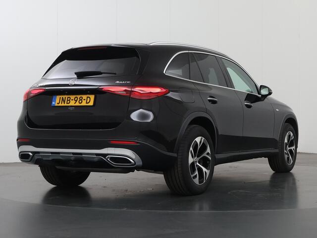 Mercedes-Benz GLC-KLASSE 300e 4MATIC Luxury Line | Panoramadak | Trekhaak | Winter pakket | Rij assistentiepakket | Premium pakket |
