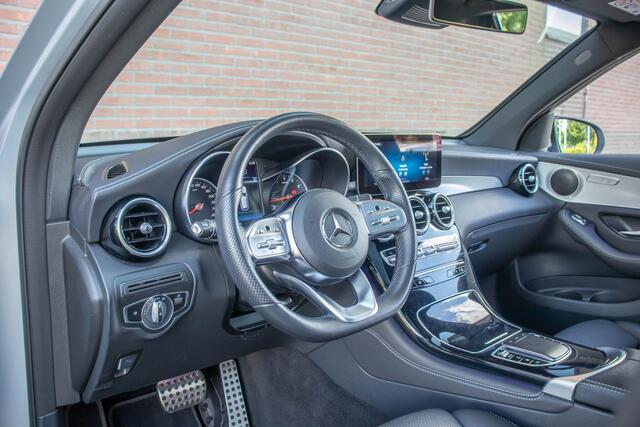 Mercedes-Benz GLC-KLASSE 300 4MATIC AMG Line, Panoramadak, Carplay, Stoelverwarming, Keyless, Trekhaak, Leder, Camera, Full LED.