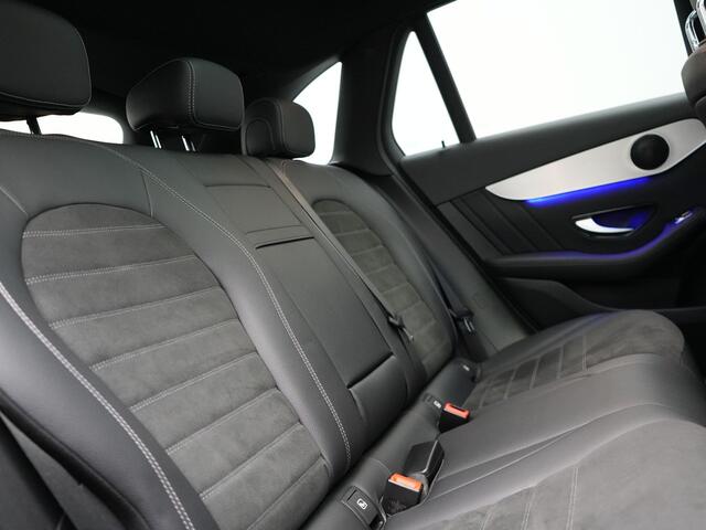 Mercedes-Benz GLC-KLASSE 300e 4MATIC Premium Plug In Hybrid 320pk PHEV | Trekhaak Af Fabriek | Panodak | Adaptive Cruise | Camera | Alcantara Sportstoelen Memory & Verwarmd | Sfeerverlichting | Apple Carplay | Blis | Navigatie | DAB |