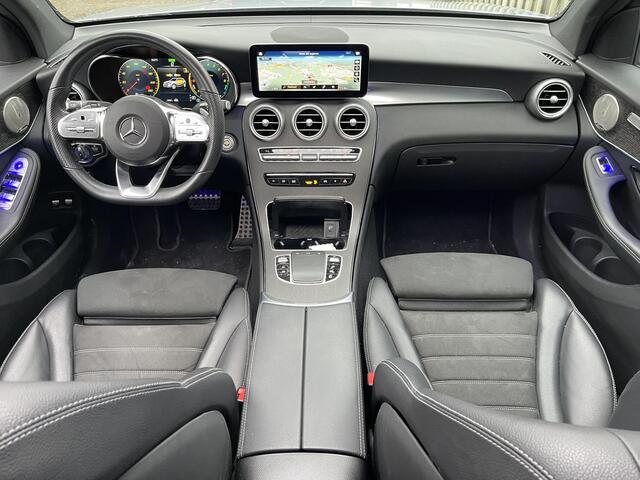 Mercedes-Benz GLC-KLASSE 300e 4MATIC AMG Line 19"/Panoramadak/Dodehoek/Adaptieve cruise/Keyless/Burmester/Matrix LED/Apple Carplay & Android Auto/Stoelverwarming/Elektrische klep