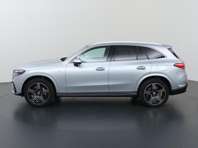 Mercedes-Benz GLC-KLASSE 300e 4MATIC AMG Line | Digital light | 20 inch | 36 camera | Trekhaak |