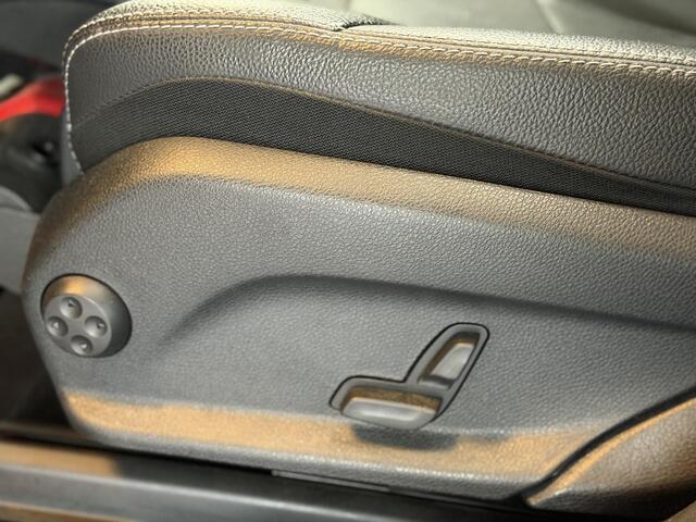 Mercedes-Benz GLC-KLASSE 300e 4MATIC Premium AMG PANO / BURMESTER / CAM /