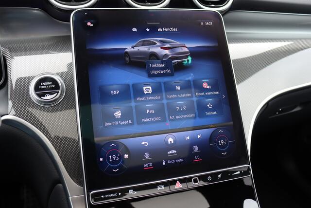 Mercedes-Benz GLC-KLASSE Coupé 300 4MATIC AMG Line Aut9 | Panoramadak | Distronic Pro | Trekhaak | Verwarmd Stuurwiel | Surround Camera | Memory | Nightpakket | Sfeerverlichting |