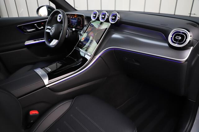 Mercedes-Benz GLC-KLASSE 300e AMG 4-Matic | 313PK | Pano | Keyless-go | Sfeerverlichting | Stuurwielverw. | Digital-light | Trekhaak | Distronic | 2024.