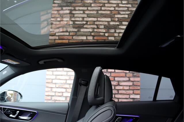 Mercedes-Benz GLC-KLASSE Coupé 300e 4MATIC Premium AMG Line | Distronic+ | Burmester | Memory | Trekhaak | Panoramadak | Surround Camera | Keyless Go | Digital Light | Rijassistentiepakket+ |