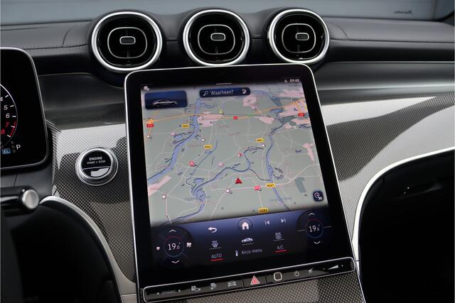 Mercedes-Benz GLC-KLASSE Coupé 300e 4MATIC Premium AMG Line | Distronic+ | Burmester | Memory | Trekhaak | Panoramadak | Surround Camera | Keyless Go | Digital Light | Rijassistentiepakket+ |