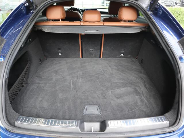 Mercedes-Benz GLC-KLASSE Coupé 300e 4MATIC Business Solution AMG