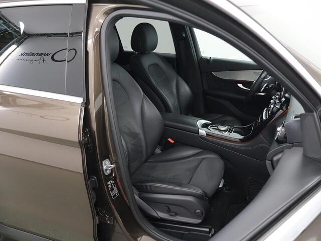 Mercedes-Benz GLC-KLASSE 250 4MATIC Premium | AMG | Panoramadak | Trekhaak | Getint glas | Stoelverwarming | Achteruitrijcamera |