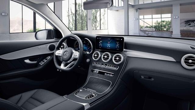 Mercedes-Benz GLC-KLASSE 300e 4MATIC Business Solution AMG | AMG | Night | Achteruitrijcamera | Widescreen | Stoelverwarming | 20" lichtmetalen velgen |