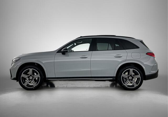Mercedes-Benz GLC-KLASSE 300e 4MATIC Sport Edition | Premium pakket | Trekhaak | Treeplanken | Nightpakket | 360°-camera | Smartphone integratie | DIGITAL LIGHT | Augmented Reality navigatie | Memorypakket |