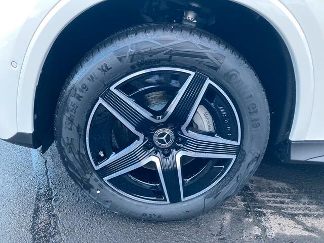 Mercedes-Benz GLC-KLASSE 300de 4MATIC AMG Line Plug-in Hybrid Distronic Night Pakket Trekhaak LED Stuurverwarming Stoelverwarming