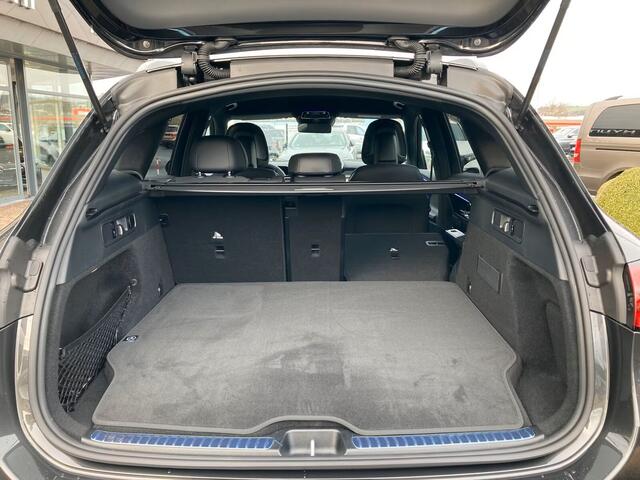 Mercedes-Benz GLC-KLASSE 300de 4MATIC AMG Line Plug-in Hybrid Distronic Night Pakket Trekhaak LED Stuurverwarming Stoelverwarming